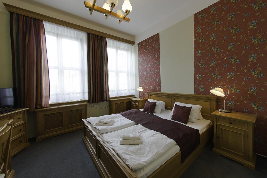 Hotel Soudek Poděbrady Екстериор снимка