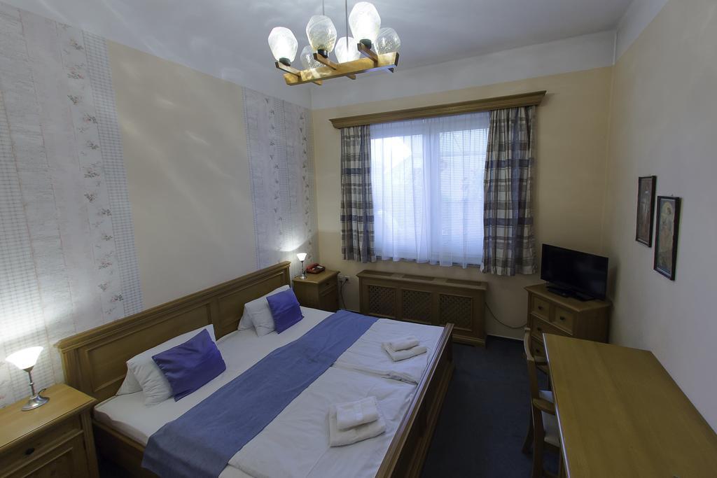 Hotel Soudek Poděbrady Екстериор снимка